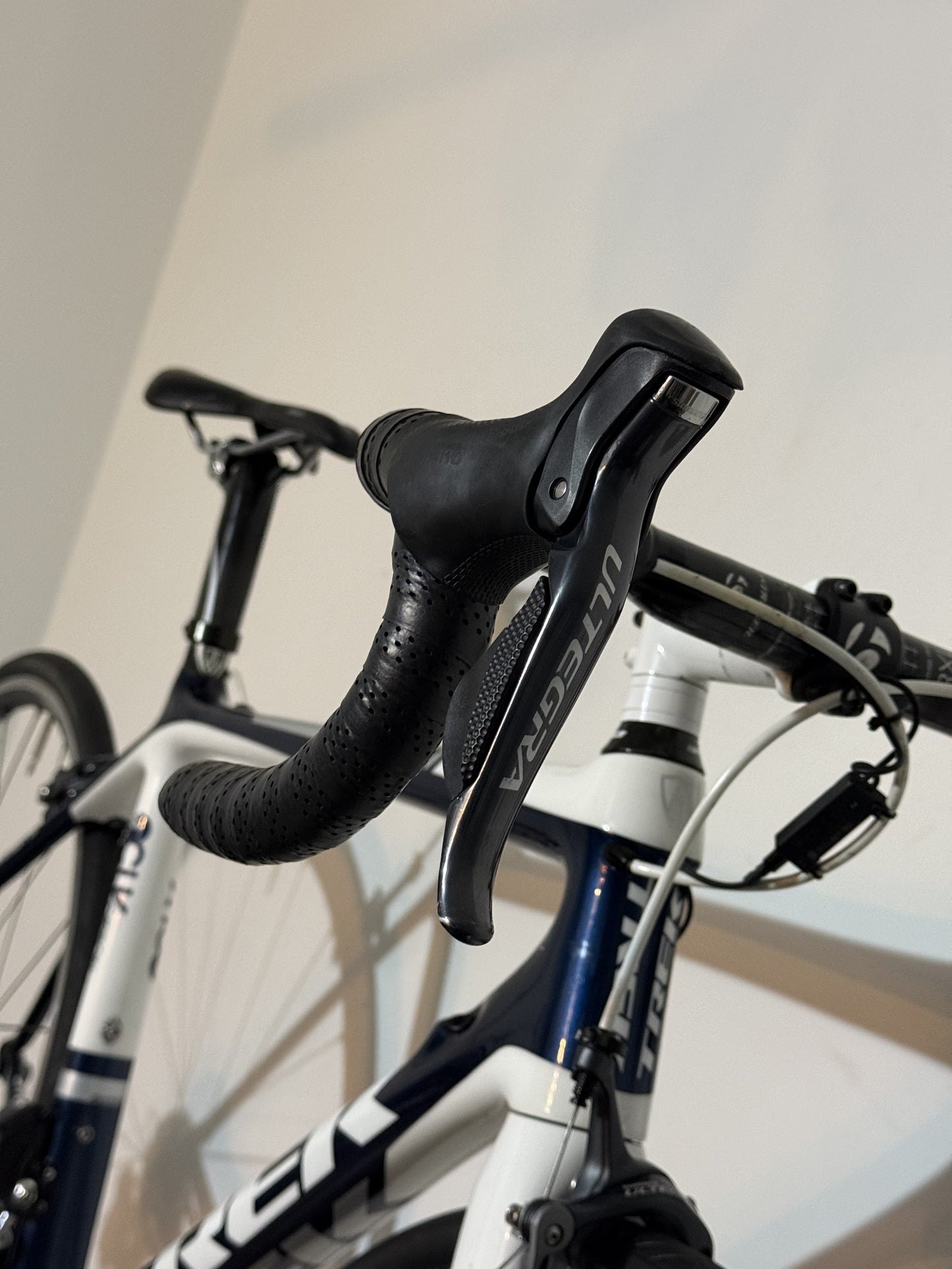 TREK Madone 5.9 Ultegra Di2 54 Medium