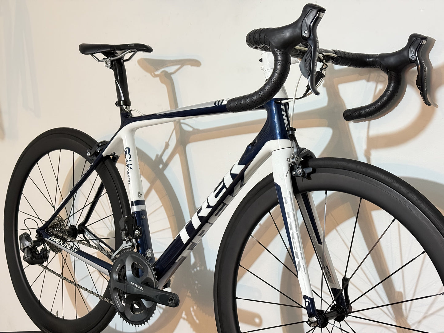 TREK Madone 5.9 Ultegra Di2 54 Medium