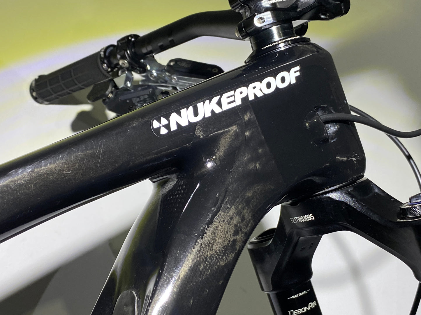 NUKEPROOF Giga 279 team edition Small